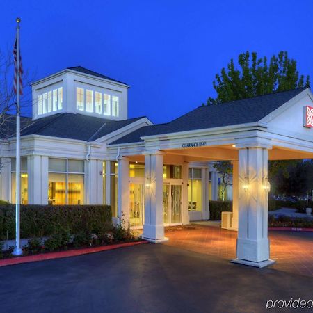 Hilton Garden Inn Ливермор Экстерьер фото
