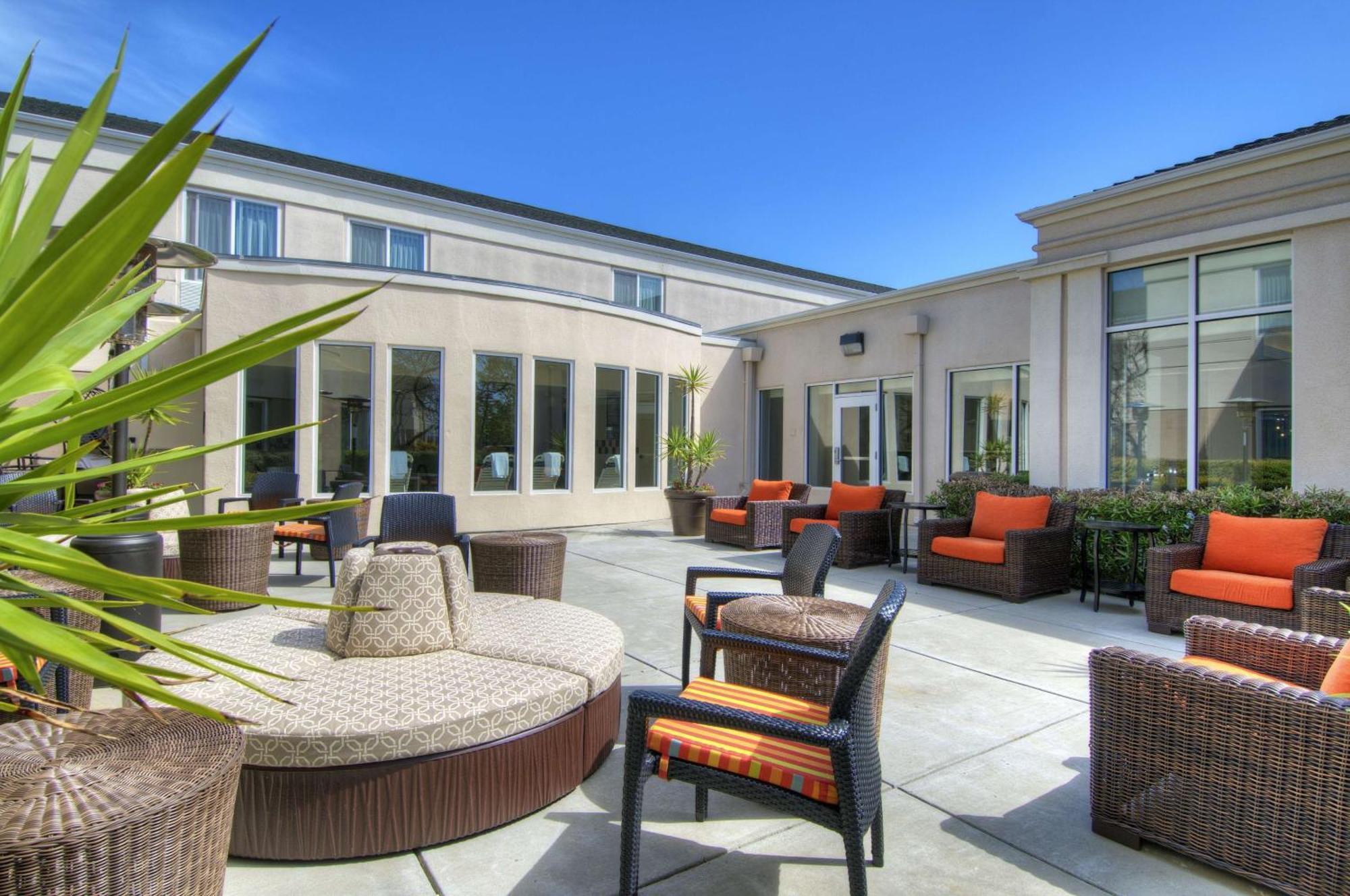 Hilton Garden Inn Ливермор Экстерьер фото